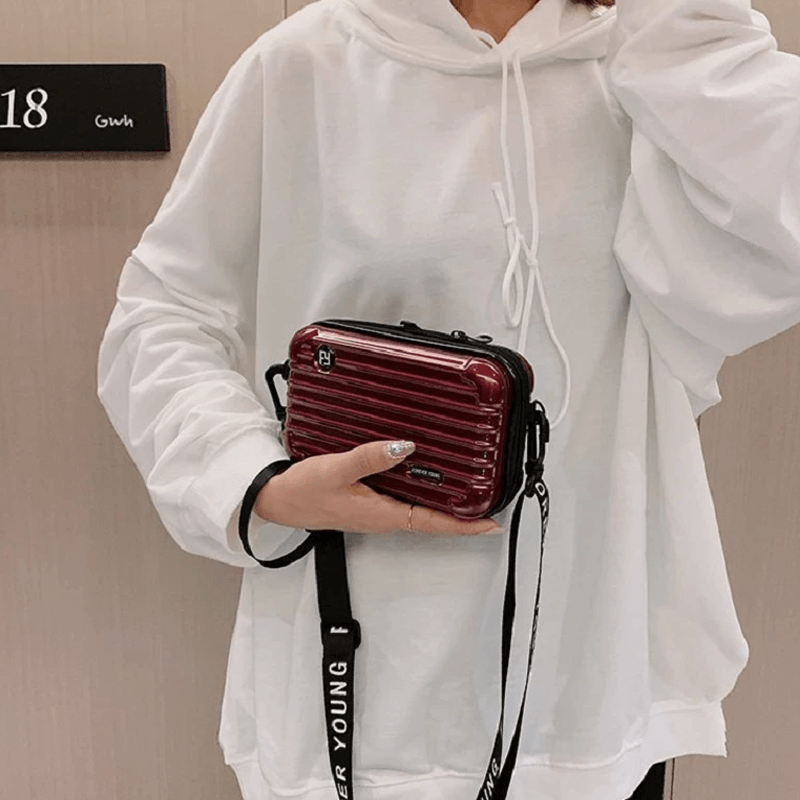 Sac à bandoulière inspiré d'une valise