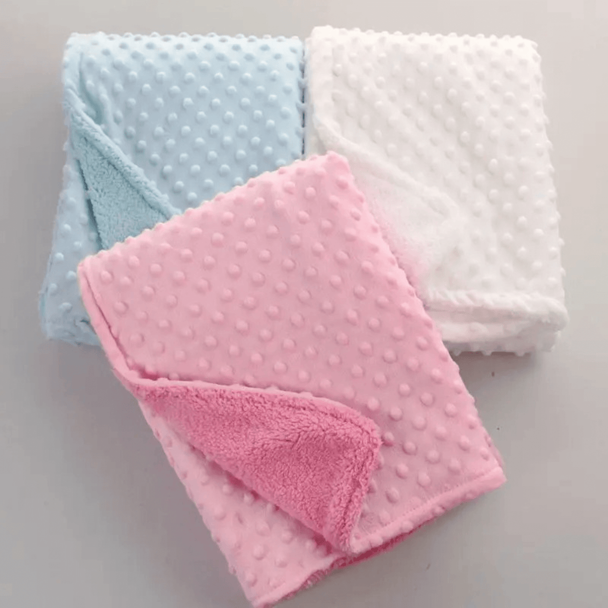 HushBlanket – Mjuk och Varm Babyfilt i Fleece med Termisk Effekt för Nyfödda och Småbarn