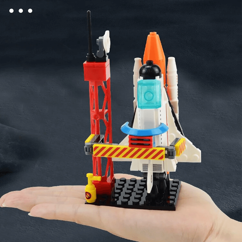 AstroPlay - Byggsats för Rymdraketer med Astronautfigur och Startrampsblock för Barn