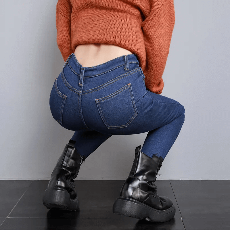 Jeans moulants et chauds