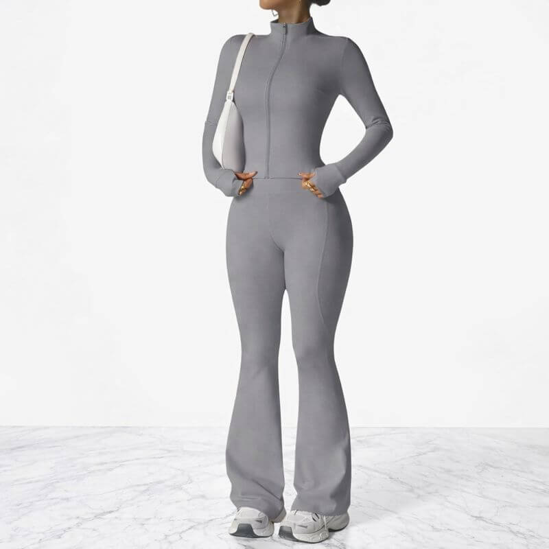 AeroFlare – Hurtigtørkende treningssett for kvinner med slim fit-jakke og utsvingte tights for yoga, trening og hverdagsbruk