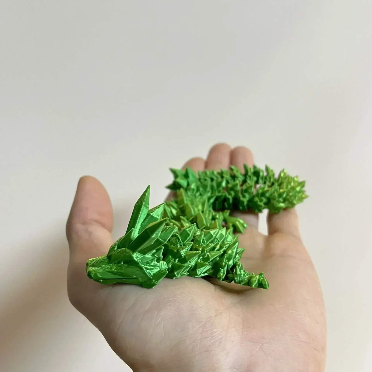 DrakeMorph - Rörlig 3D-printad Drakmodell för Dekor och Fantasi