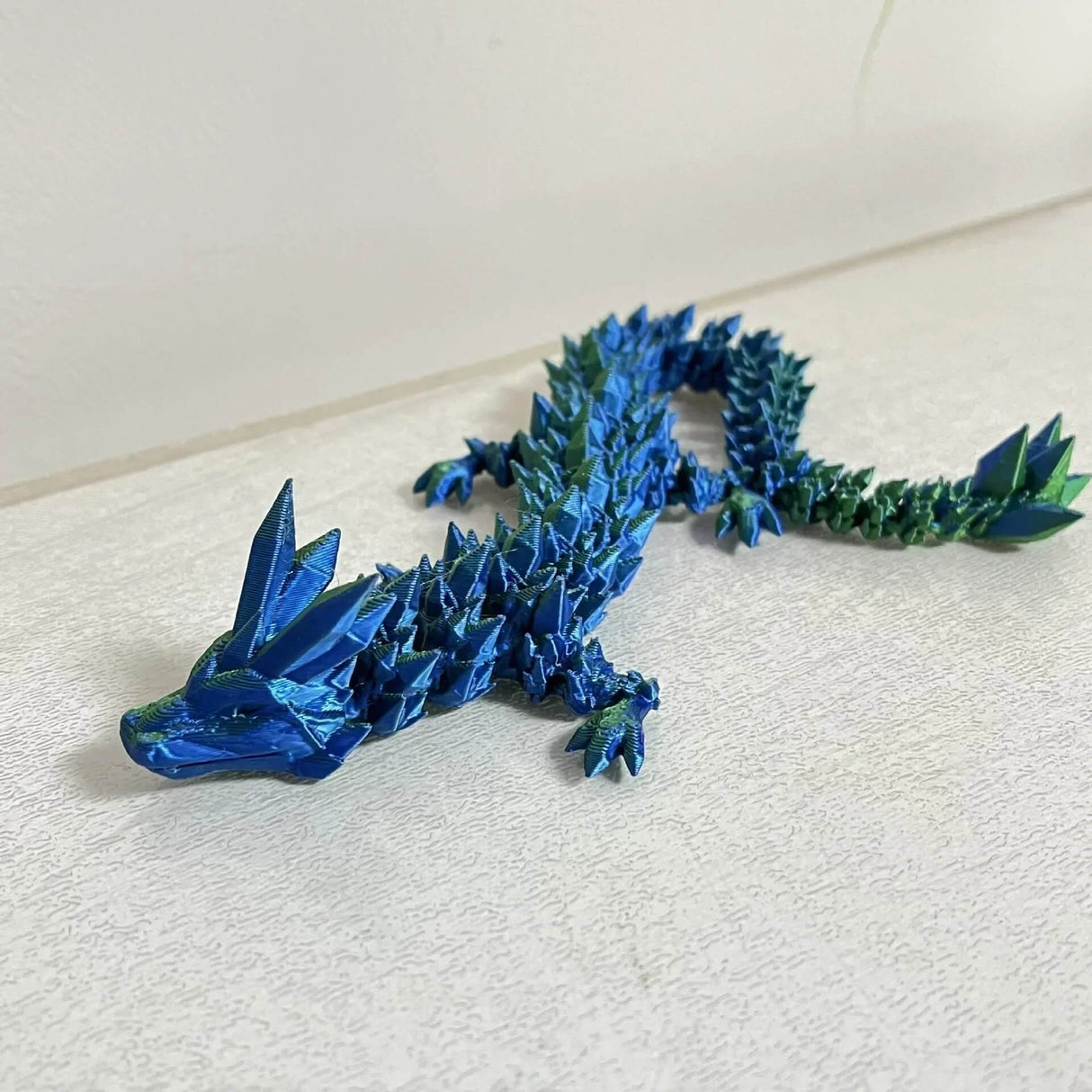 DrakeMorph - Rörlig 3D-printad Drakmodell för Dekor och Fantasi