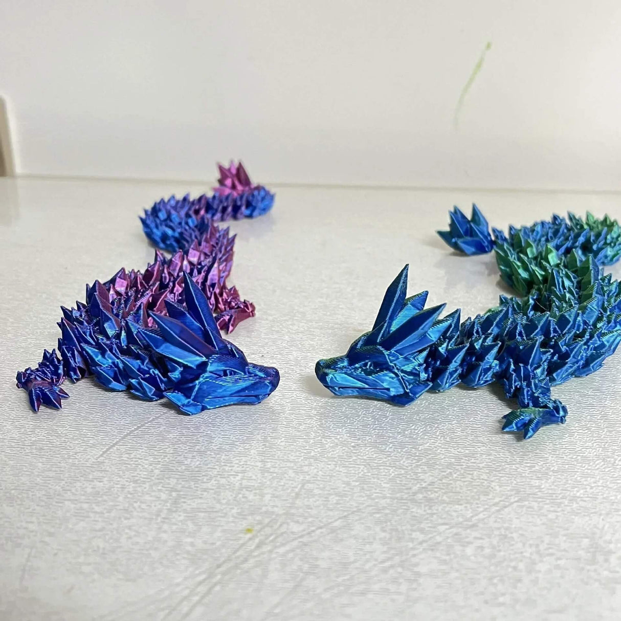 DrakeMorph - Rörlig 3D-printad Drakmodell för Dekor och Fantasi