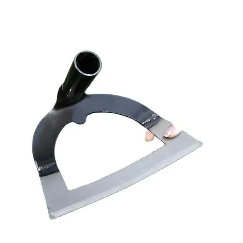 GroVa - Handhacka i Kolstål för Smidig Ogräsrensning & Jordluckring