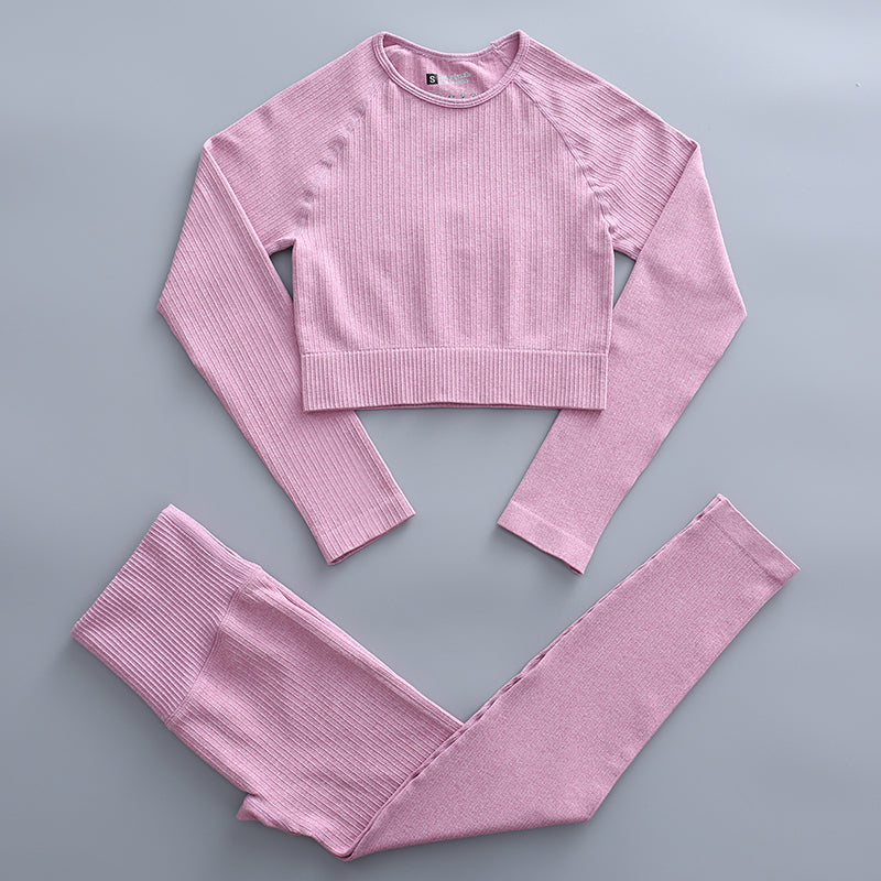 Ensemble de sport avec haut au choix pour femme
