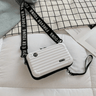 Sac à bandoulière inspiré d'une valise