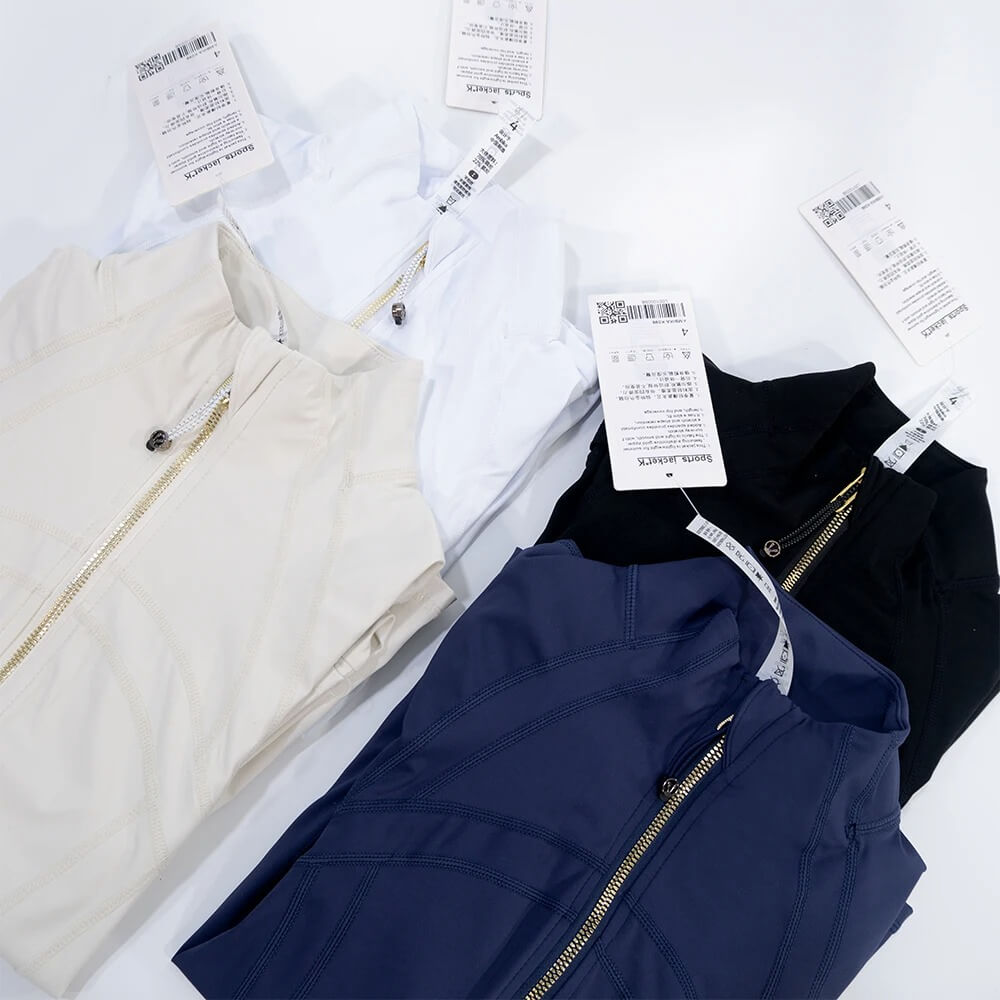 SilkMotion – Slim-fit yoga- og treningsjakke med glidelås, hurtigtørkende materiale og fleksibel passform for aktiv hverdagsbruk