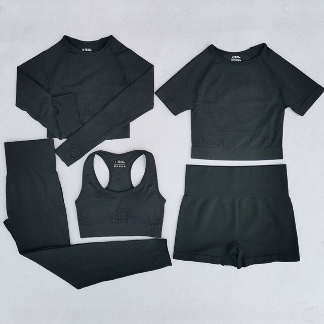 Grand lot de vêtements de sport pour femmes