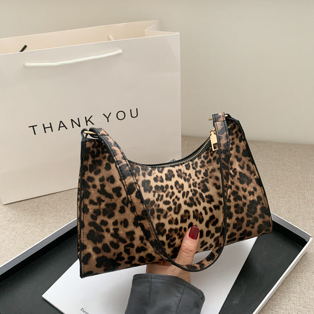 Luxurious Chic Handbag Faux Leather