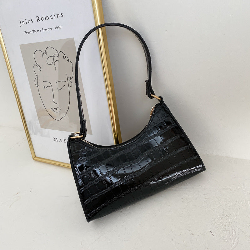 Luxurious Chic Handbag Faux Leather