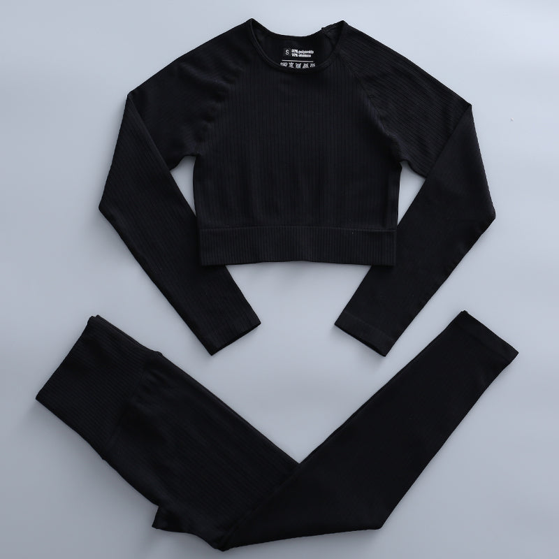 Ensemble de sport avec haut au choix pour femme