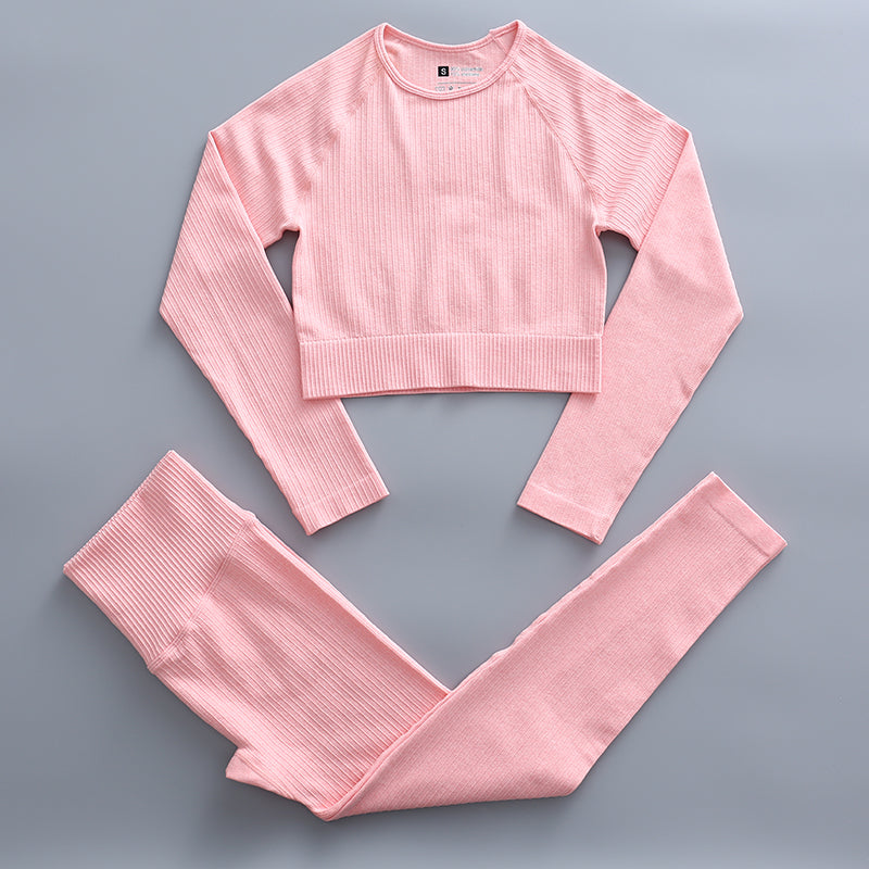 Ensemble de sport avec haut au choix pour femme