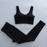 Ensemble de sport avec haut au choix pour femme