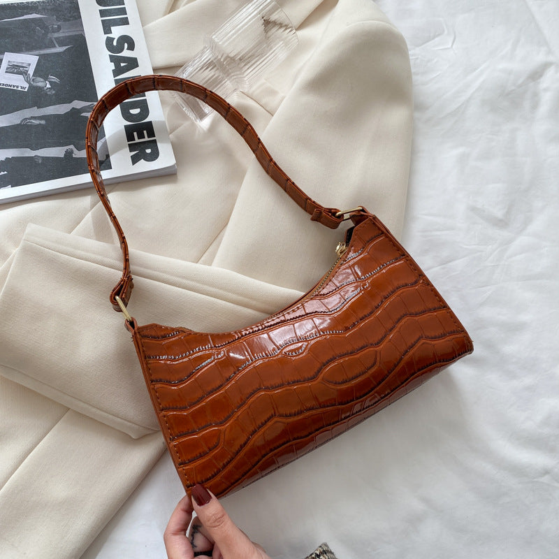 Luxurious Chic Handbag Faux Leather